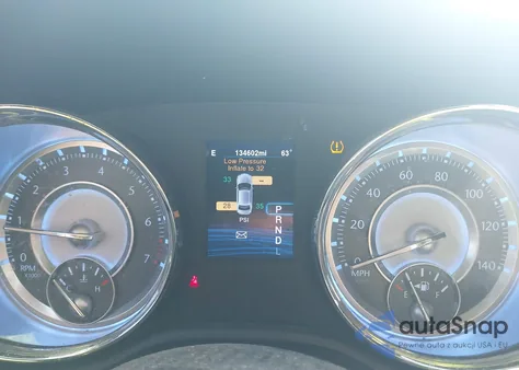 2014 Chrysler 300 z USA, uszkodzony, nr VIN 2C3CCARG7EH207048